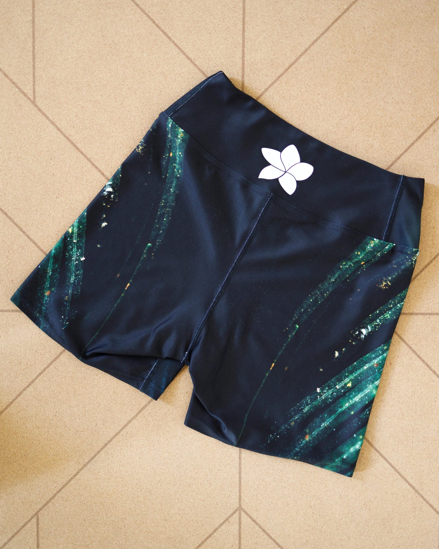 Leaf — Yoga Shorts